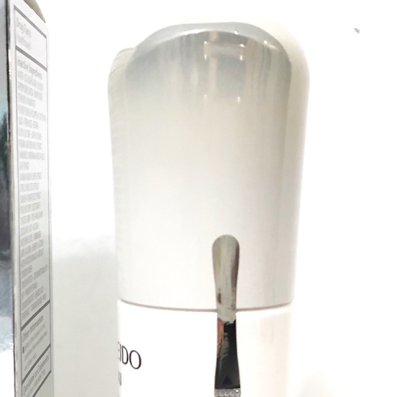 Shiseido Ibuki Protective Moisturizer SPF 18 - Picture 2 of 5